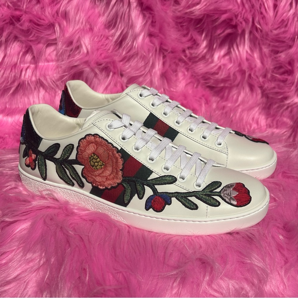 Gucci Embroidered Sneakers